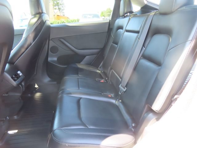 Used 2023 Tesla Model Y Long Range AWD/4WD image 26