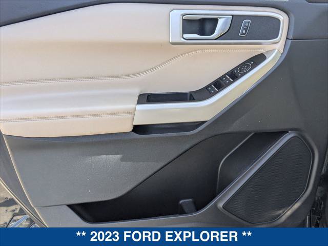 Used 2023 Ford Explorer XLT RWD image 10