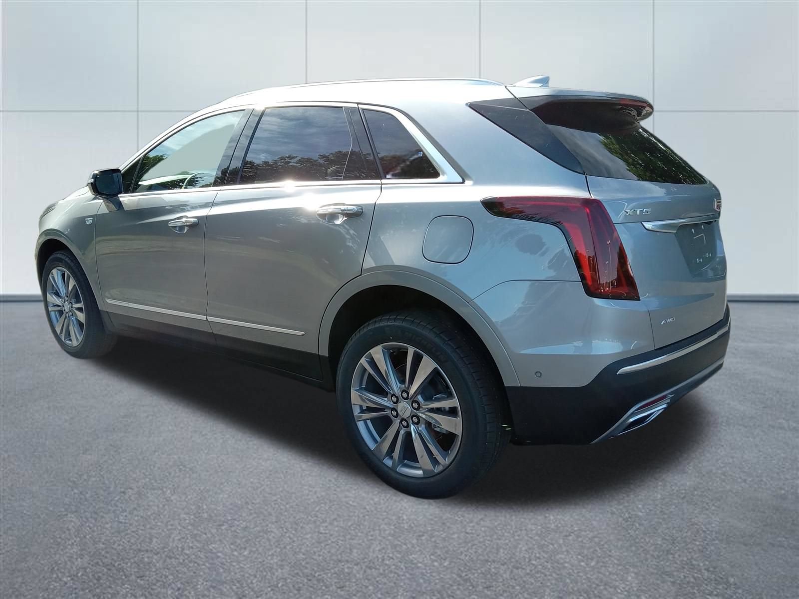 New 2026 Cadillac XT5 Premium Luxury AWD/4WD image 3