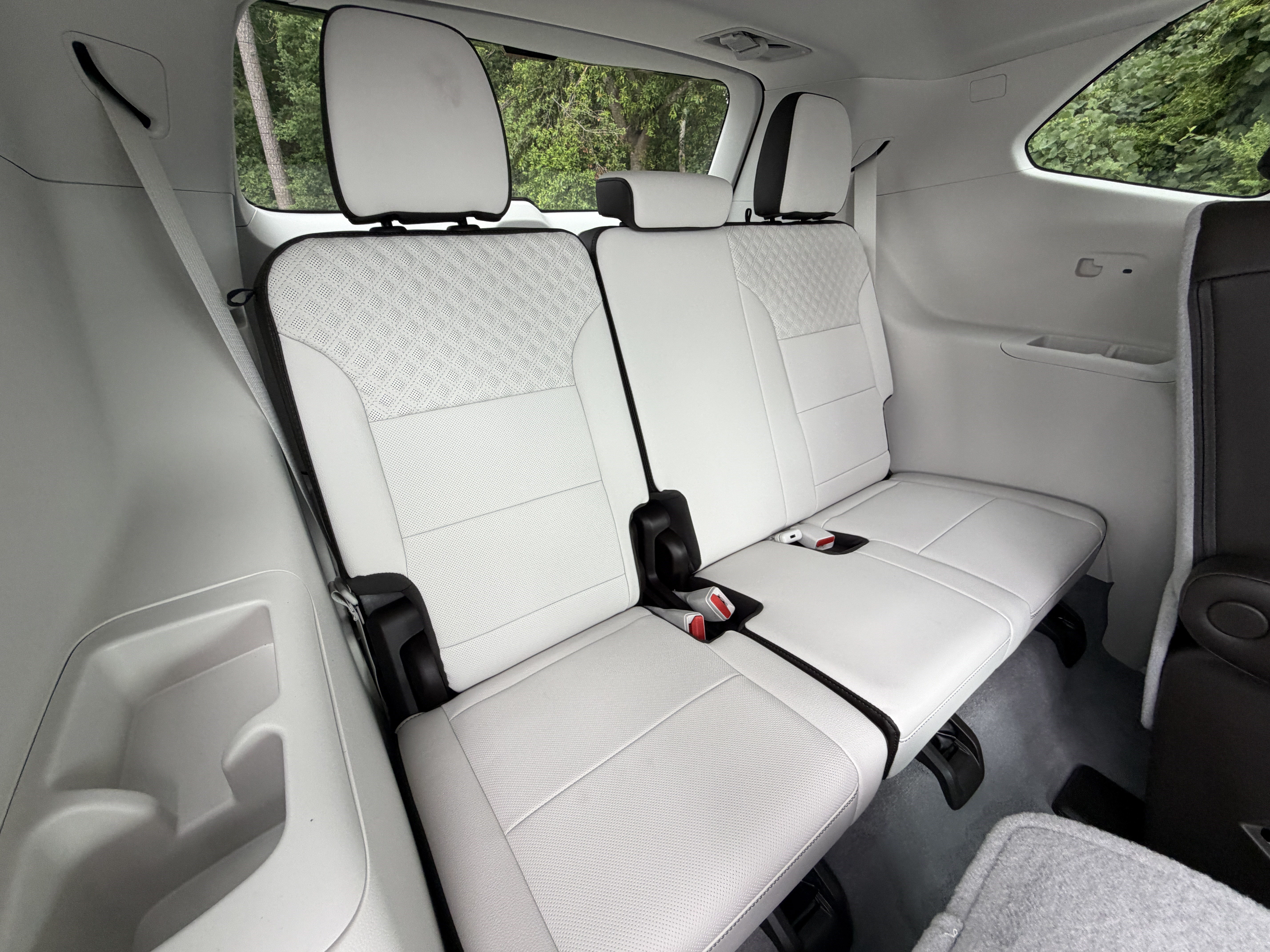 New 2026 GMC Acadia Denali w/ Super Cruise Package FWD image 18