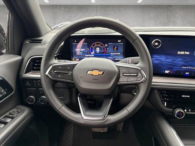 Used 2025 Chevrolet Suburban LS image 21