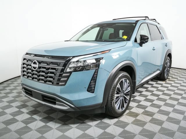 Used 2026 Nissan Pathfinder Platinum w/ Cargo Package FWD image 6