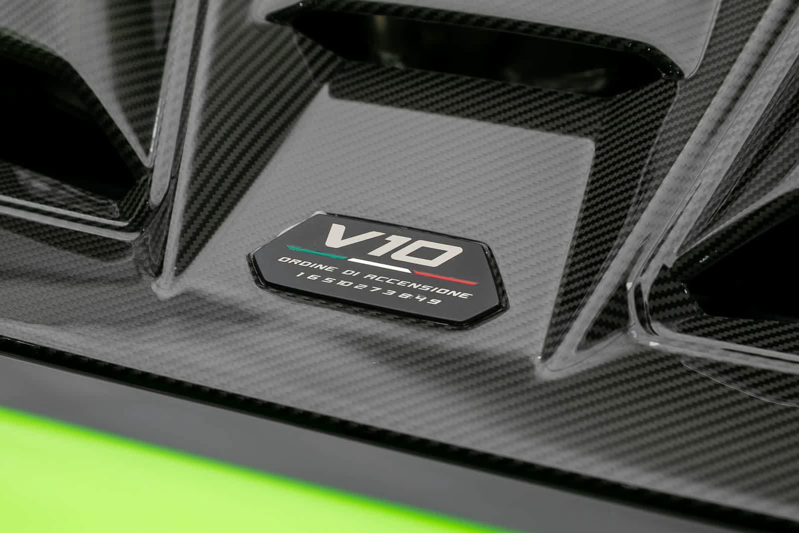 Used 2024 Lamborghini Huracan Tecnica RWD image 37