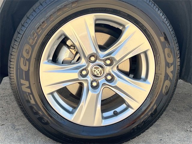 Used 2024 Toyota RAV4 XLE image 9