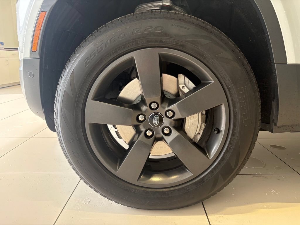 Used 2022 Land Rover Defender 110 SE AWD/4WD image 11