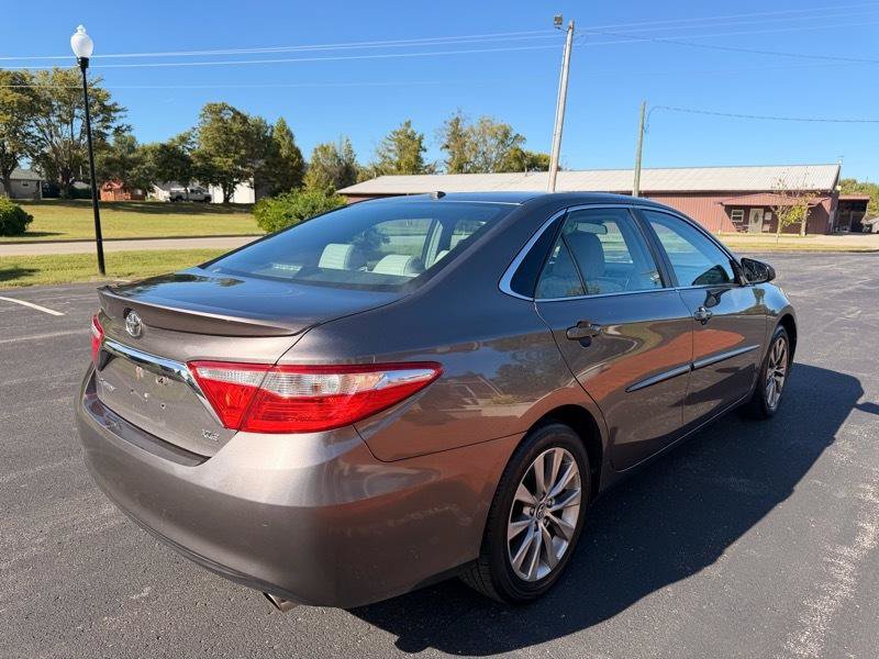 Used 2015 Toyota Camry XLE FWD image 5