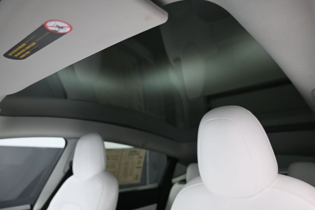Used 2021 Tesla Model Y Long Range AWD/4WD image 23