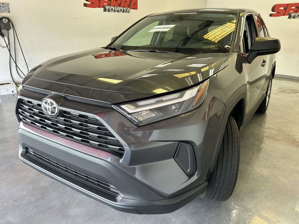 Used 2025 Toyota RAV4 LE FWD image 7