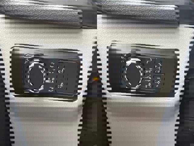 Used 2025 Ford Escape Active image 16