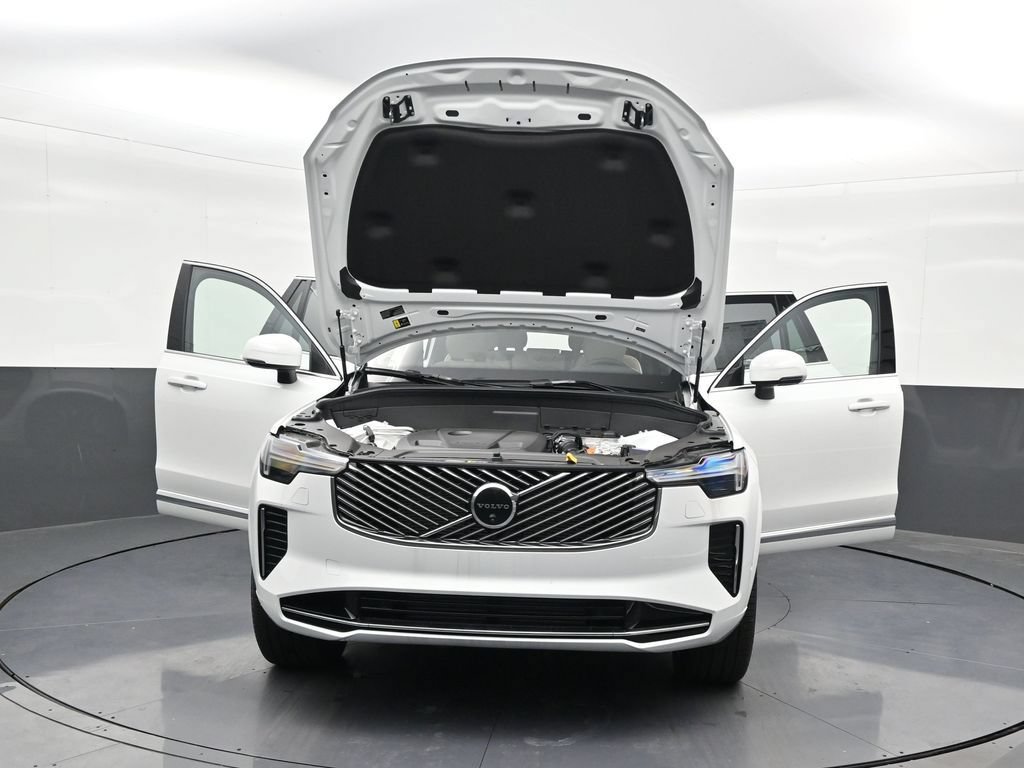New 2026 Volvo XC90 T8 Plus w/ Protection Package Premier AWD/4WD image 34
