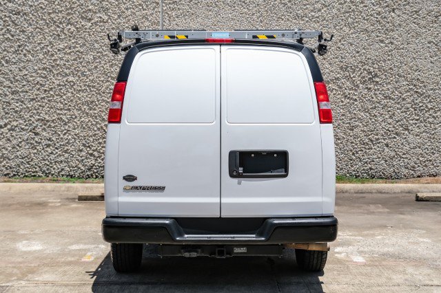 Used 2021 Chevrolet Express 2500 w/ Enhanced Convenience Package RWD image 9