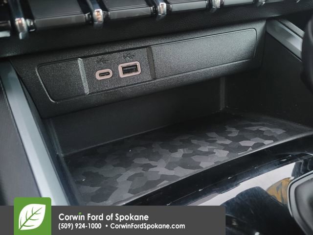 Used 2024 Chevrolet Colorado LT image 28