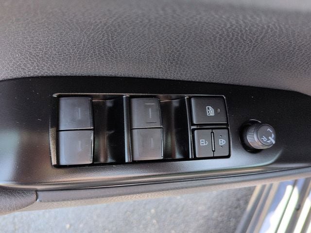 Used 2026 Toyota Camry SE w/ Convenience Package FWD image 14