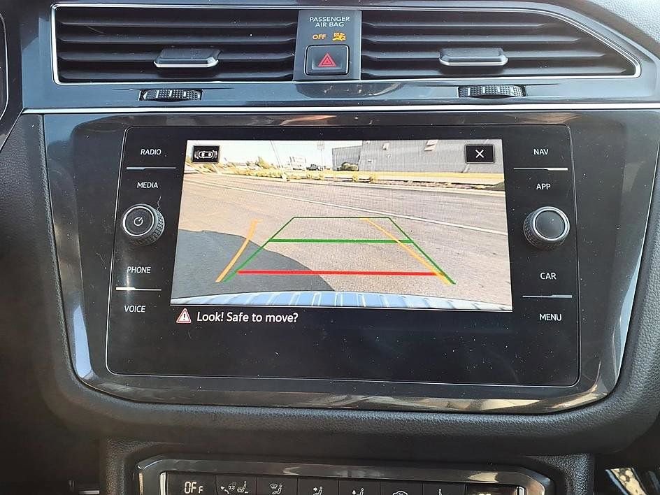 Used 2021 Volkswagen Tiguan SEL Premium R-Line AWD/4WD image 29