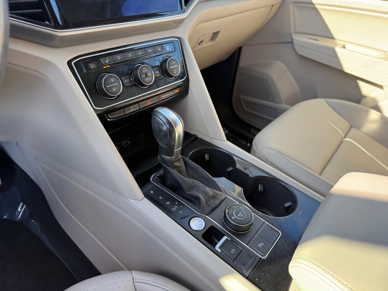 Used 2018 Volkswagen Atlas SEL image 13