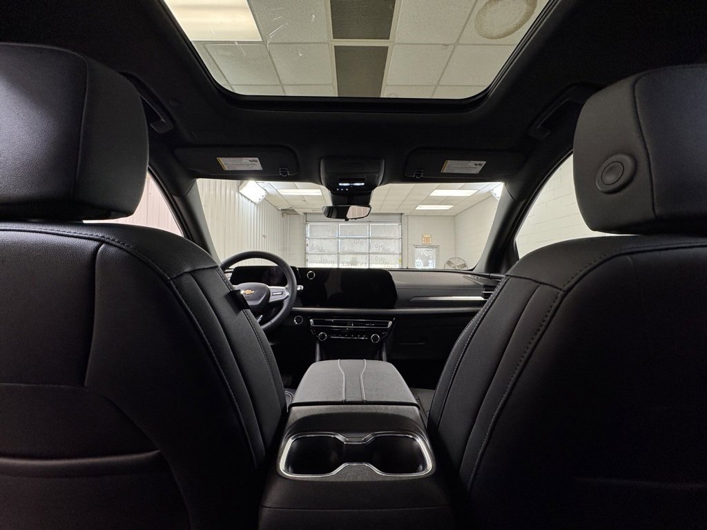 New 2026 Chevrolet Traverse LT w/ Sun and Wheel Package image 20