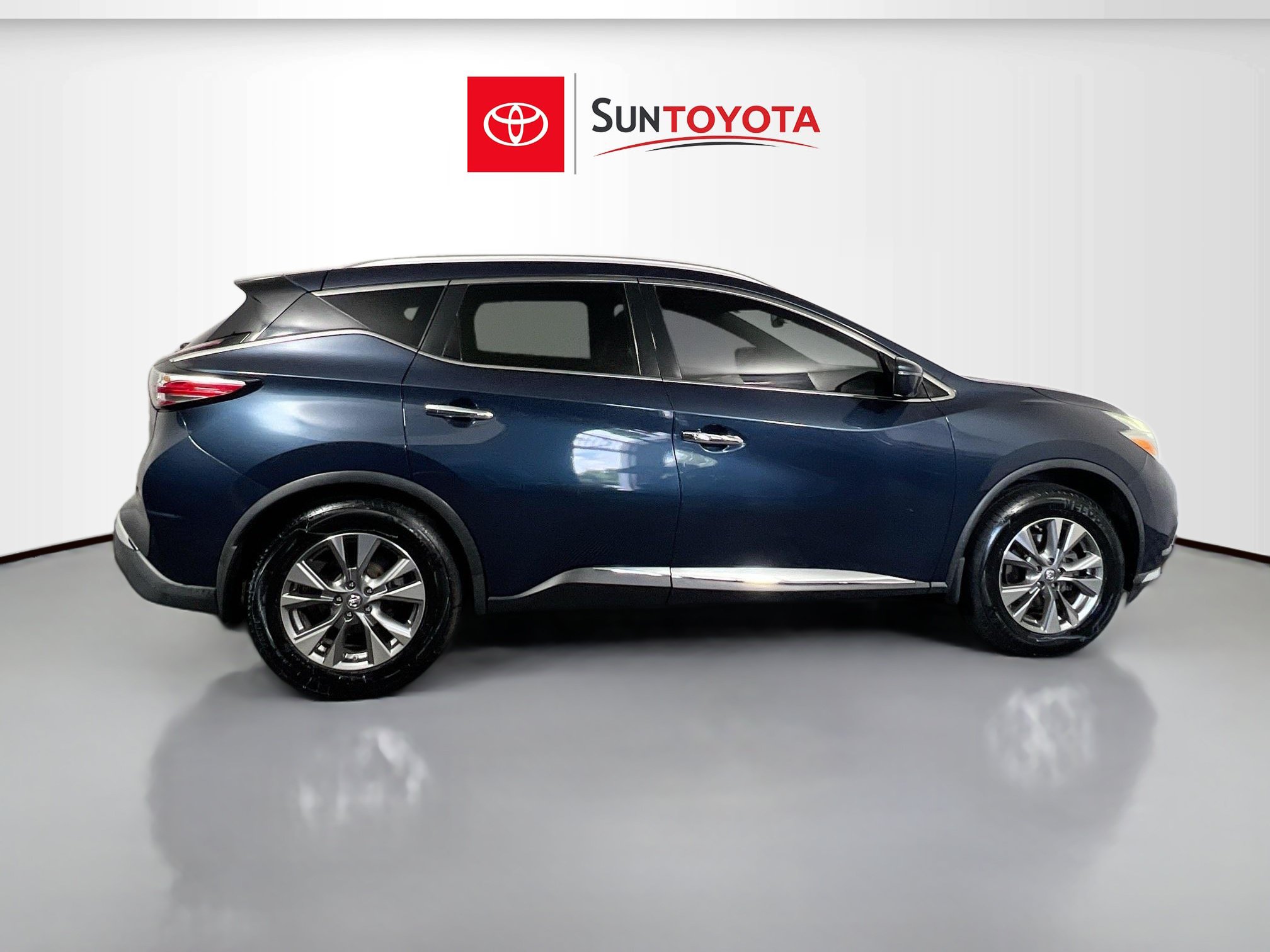 Used 2016 Nissan Murano SL w/ SL Technology Package FWD image 2