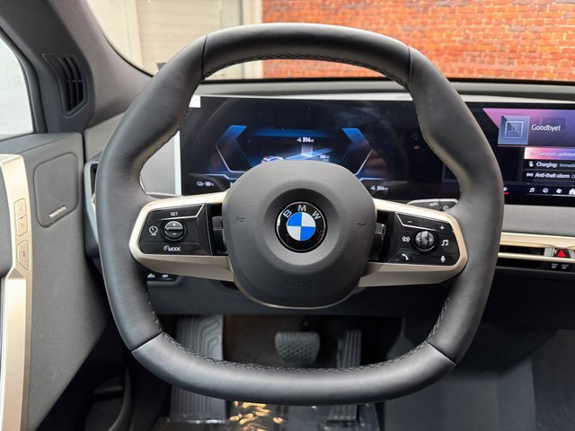 Used 2026 BMW iX xDrive60 image 14
