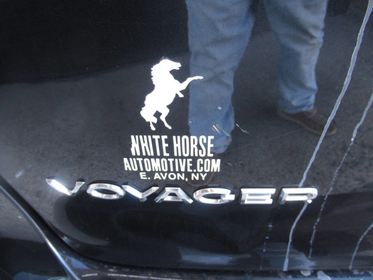 Used 2020 Chrysler Voyager Lxi image 10