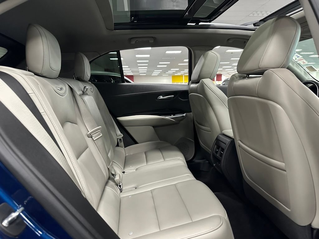 Used 2019 Cadillac XT4 Premium Luxury w/ Cold Weather Package FWD image 30