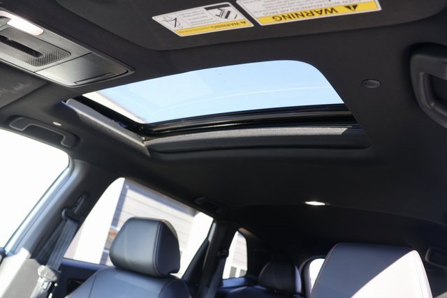 Used 2025 Honda CR-V Sport Touring image 18