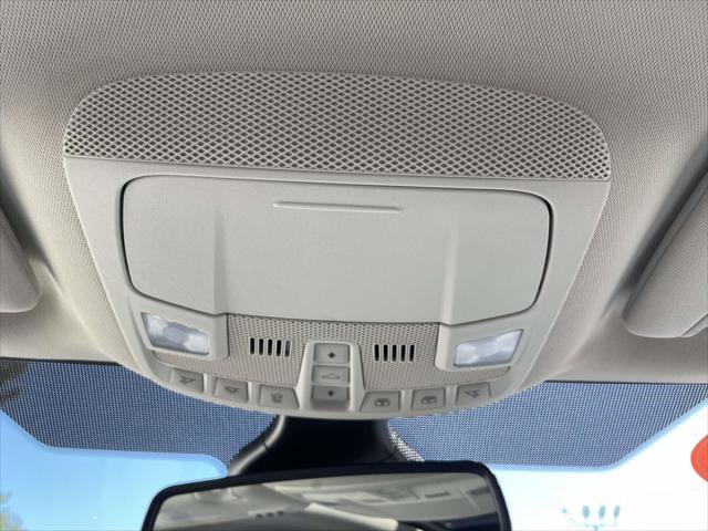 Used 2022 Ford Edge SEL w/ Convenience Package image 32