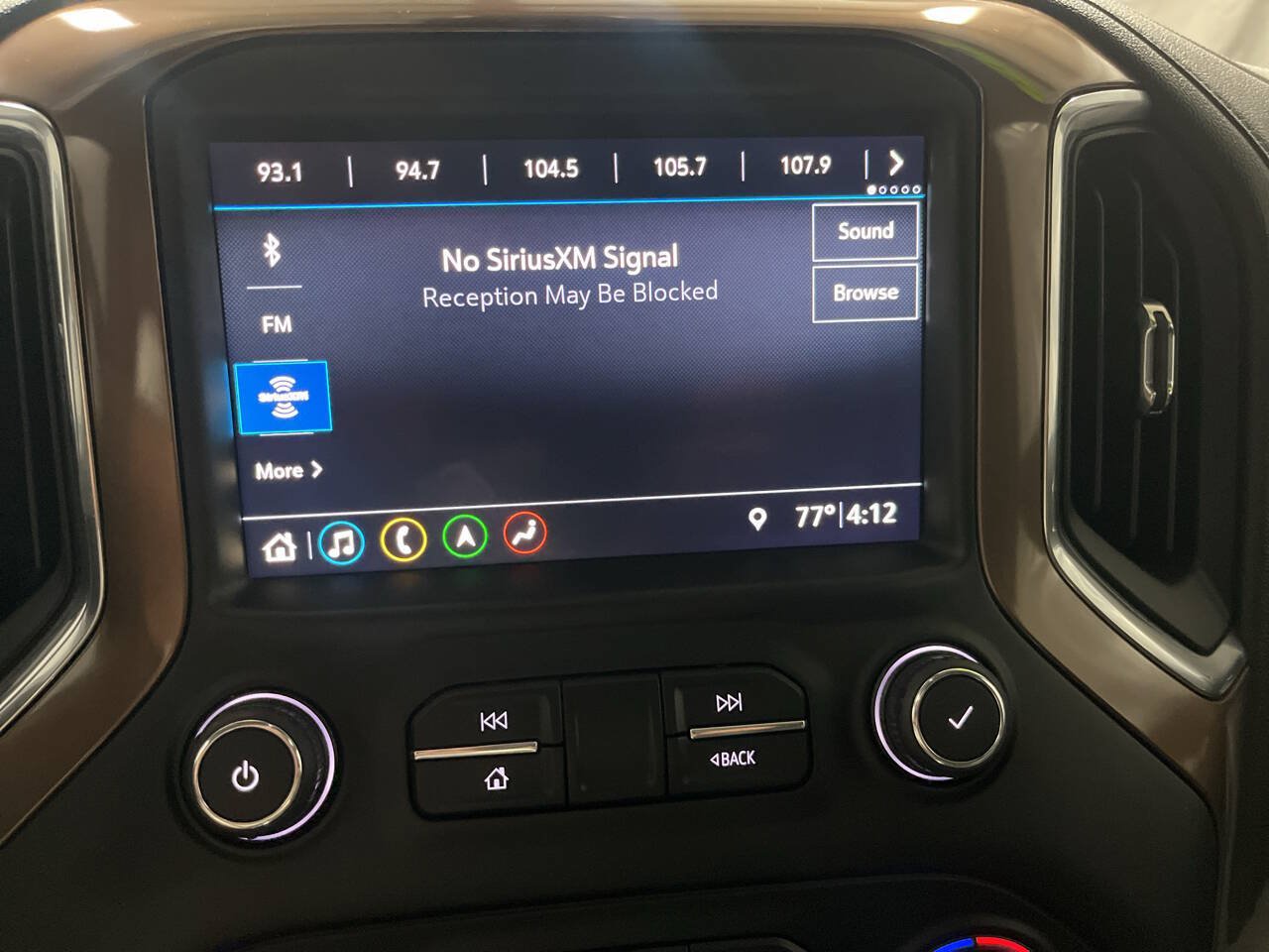 Used 2019 Chevrolet Silverado 1500 High Country w/ Technology Package AWD/4WD image 21