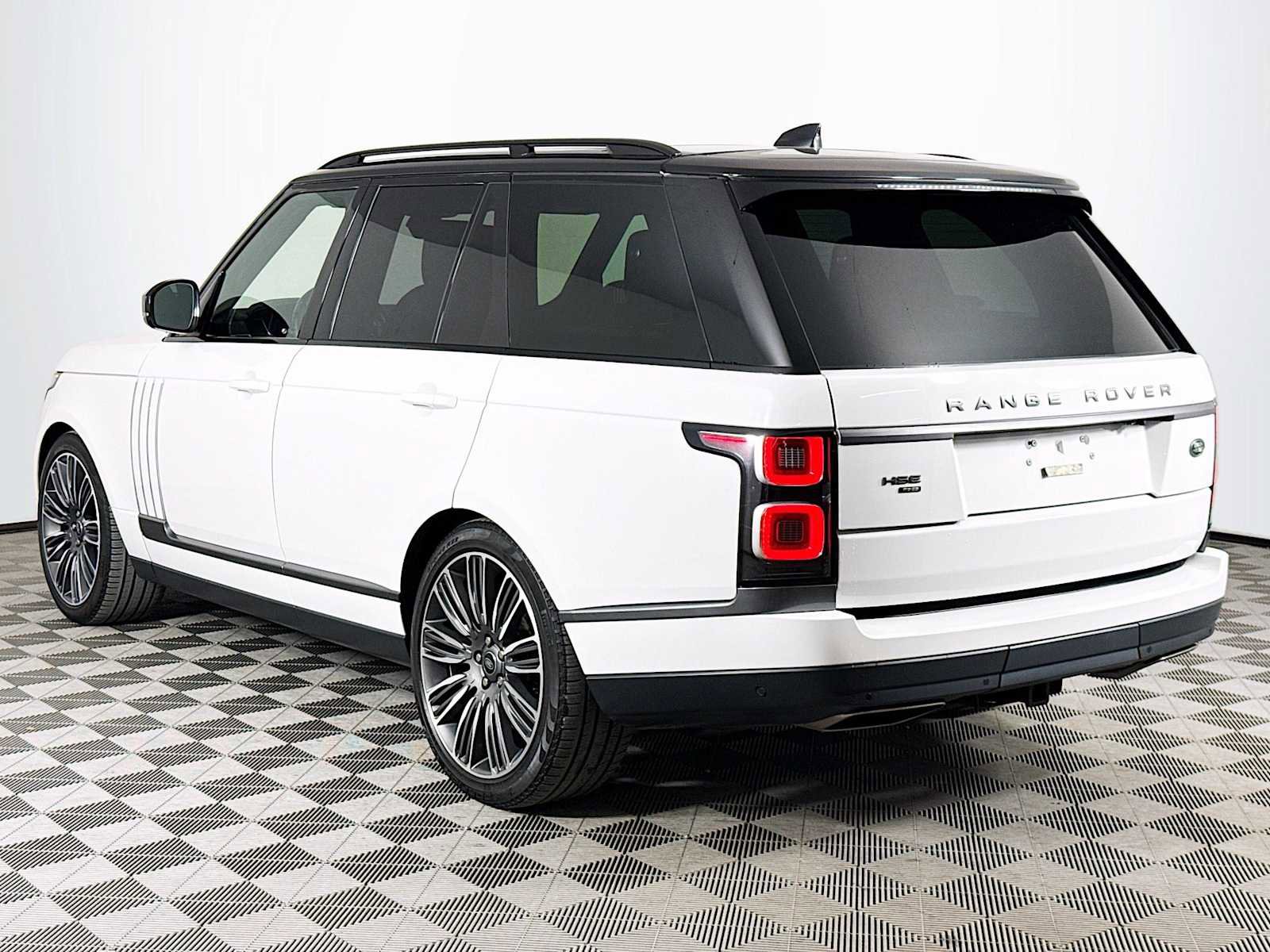 Used 2022 Land Rover Range Rover P525 Westminster Edition image 7