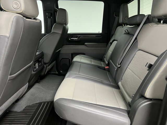 Used 2024 Chevrolet Silverado 2500 ZR2 w/ Technology Package image 48