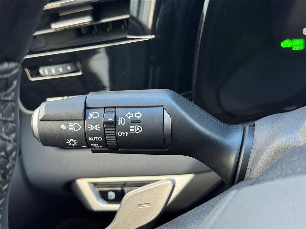 Used 2025 Lexus RX 450h AWD w/ Convenience Package image 16