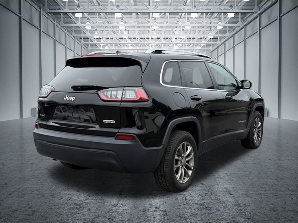 Used 2019 Jeep Cherokee Latitude Plus w/ Cold Weather Group AWD/4WD image 21