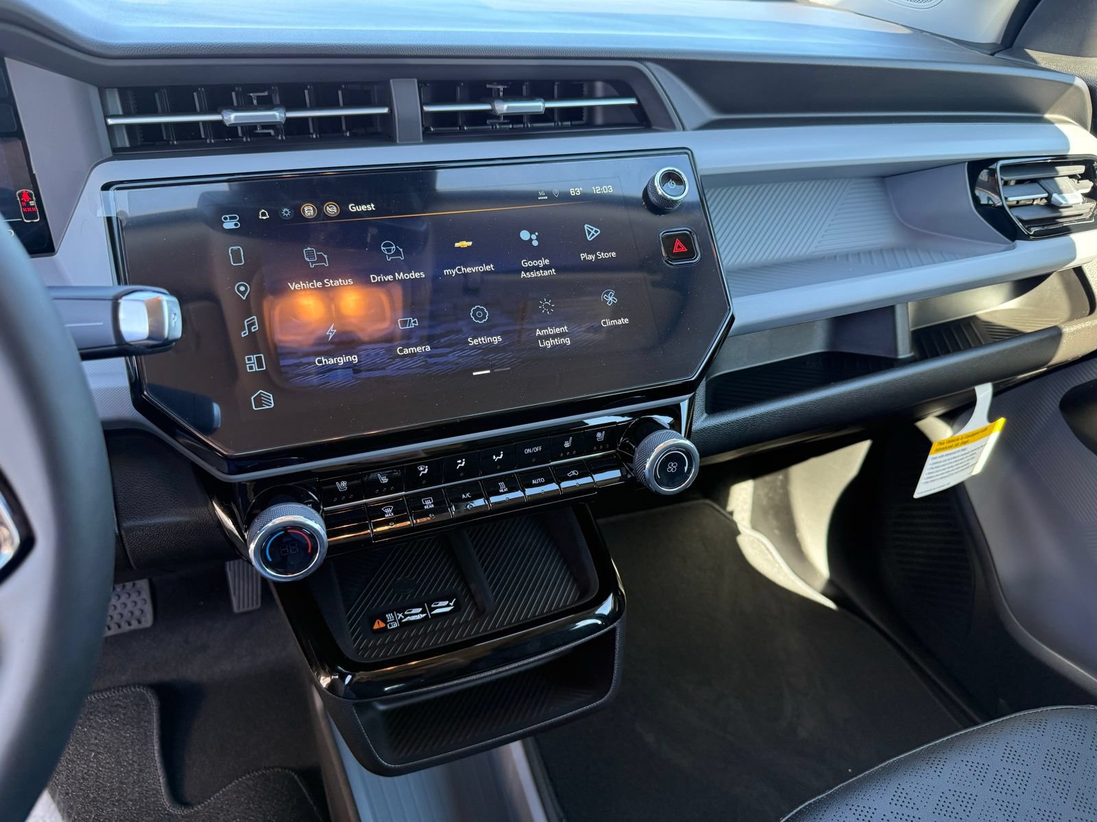 New 2027 Chevrolet Bolt RS w/ Technology Package FWD image 22