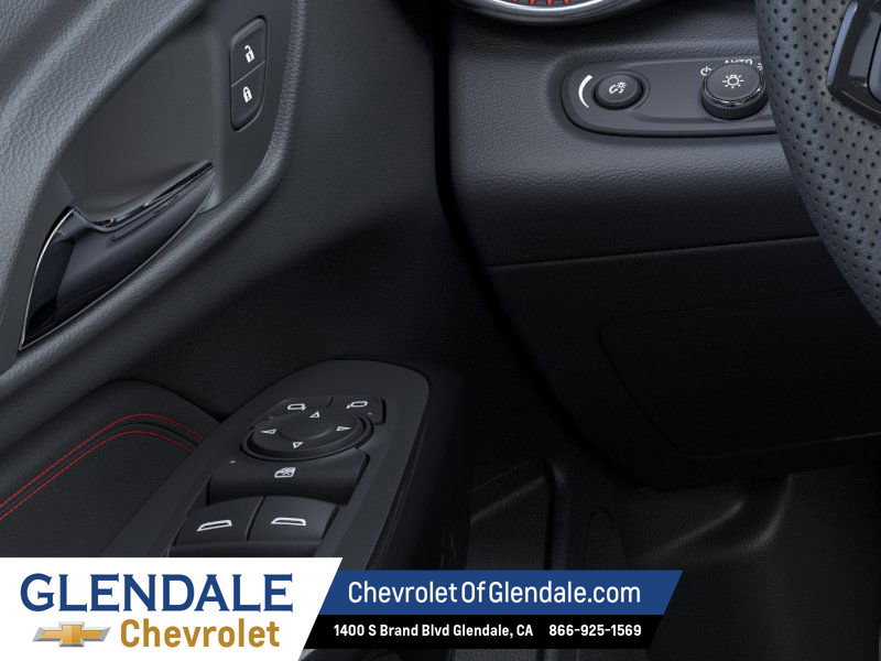 New 2026 Chevrolet Trax RS w/ Driver Confidence Package FWD image 5