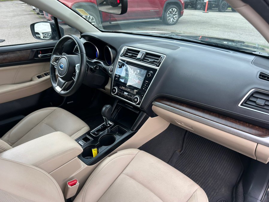 Used 2018 Subaru Outback 3.6R Limited AWD/4WD image 23