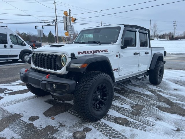 Used 2024 Jeep Gladiator Mojave w/ Technology Group image 33
