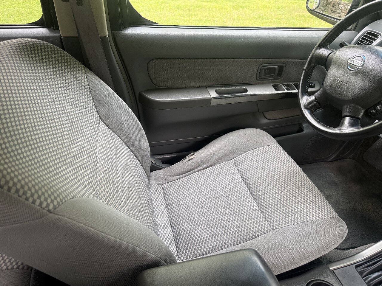 Used 2002 Nissan Frontier SE AWD/4WD image 83