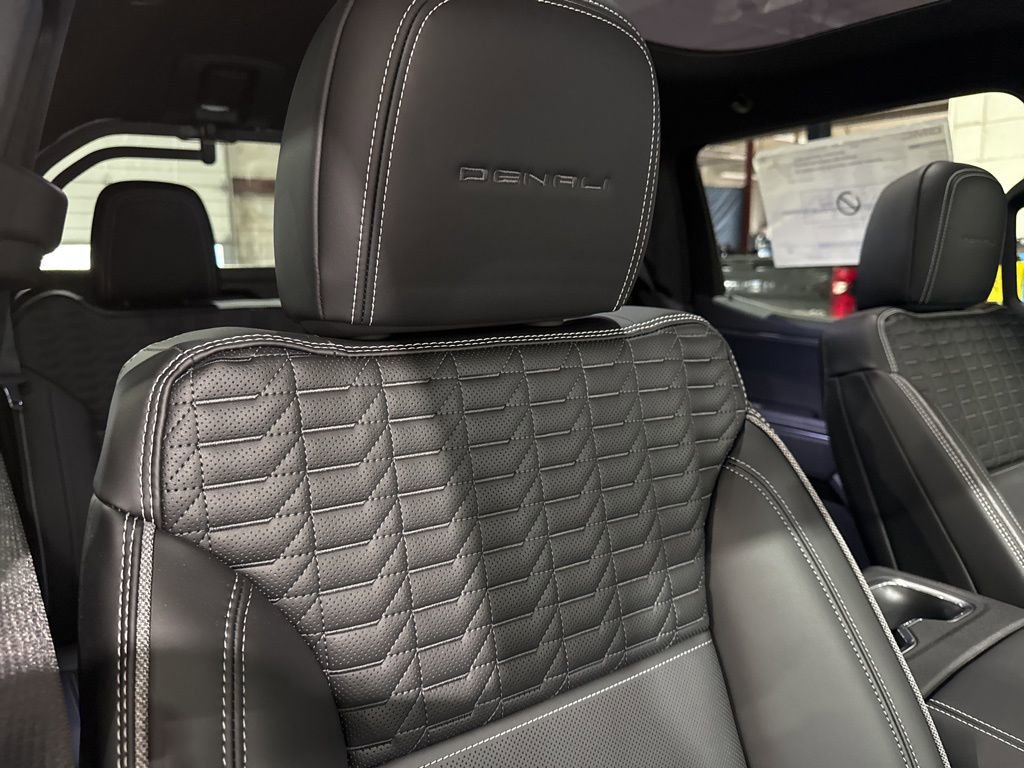 New 2025 GMC Sierra EV Denali AWD/4WD image 40