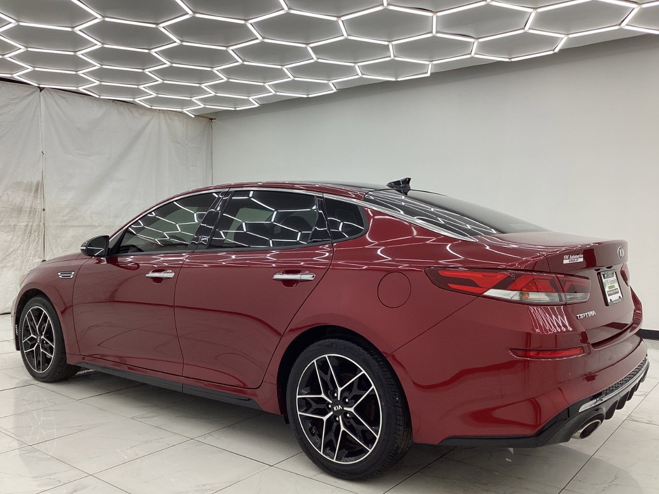 Used 2020 Kia Optima SE image 11