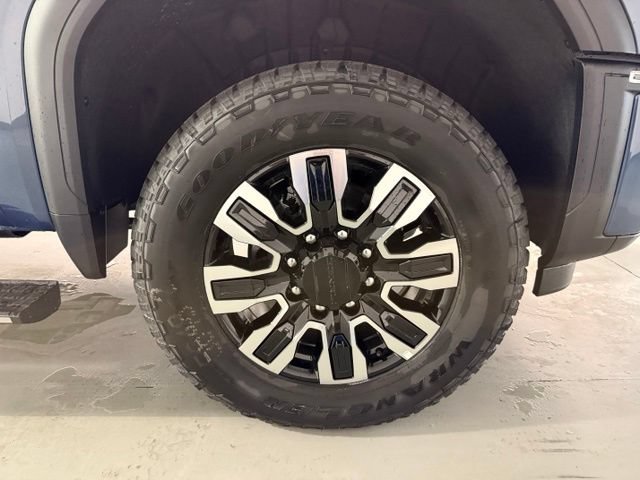 New 2026 GMC Sierra 2500 Denali Ultimate AWD/4WD image 32