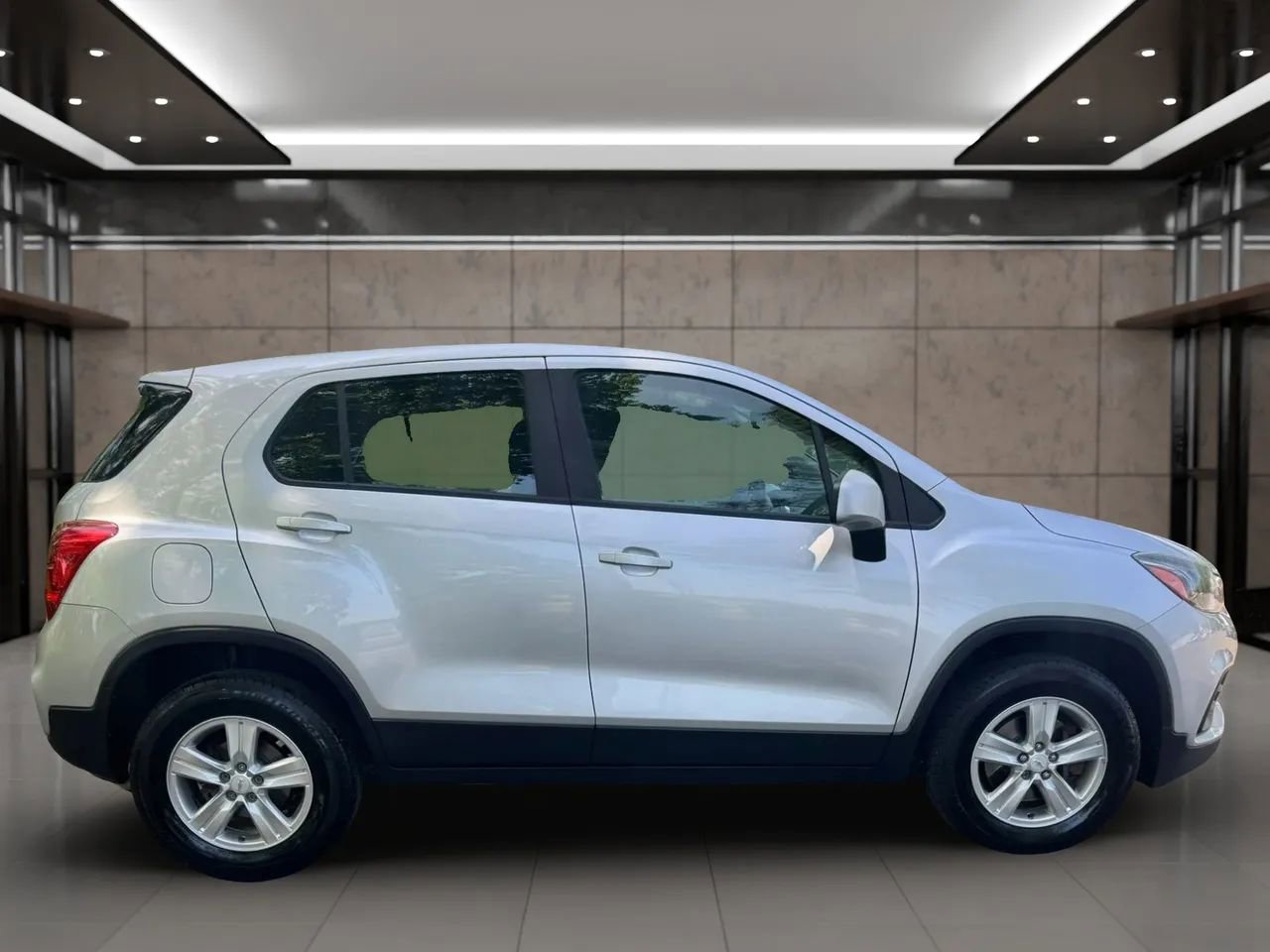 Used 2017 Chevrolet Trax LS image 5