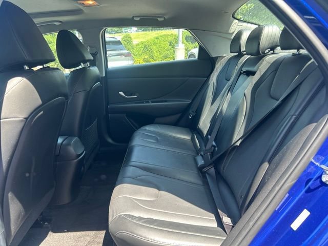 Used 2022 Hyundai Elantra Limited FWD image 8