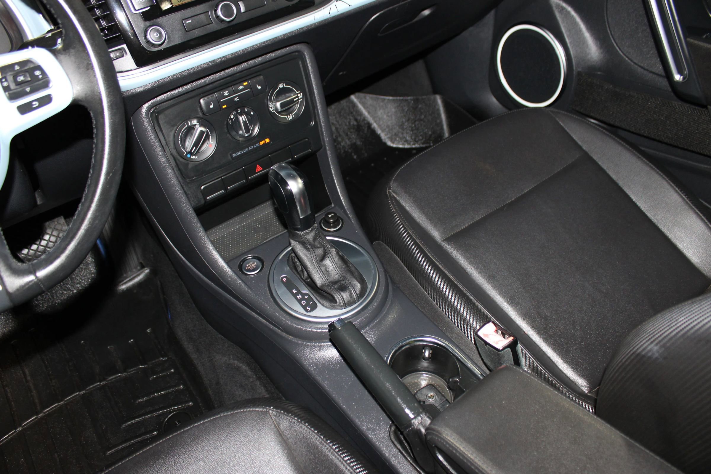 Used 2012 Volkswagen Beetle 2.5 FWD image 14