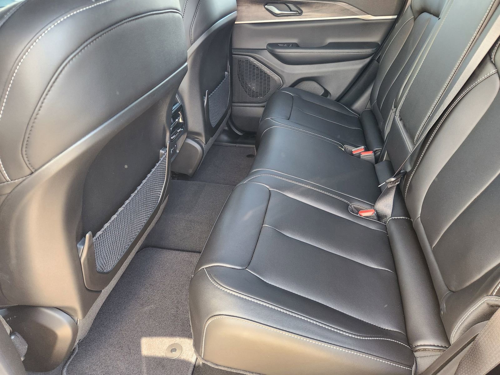 New 2025 Jeep Grand Cherokee Limited image 22