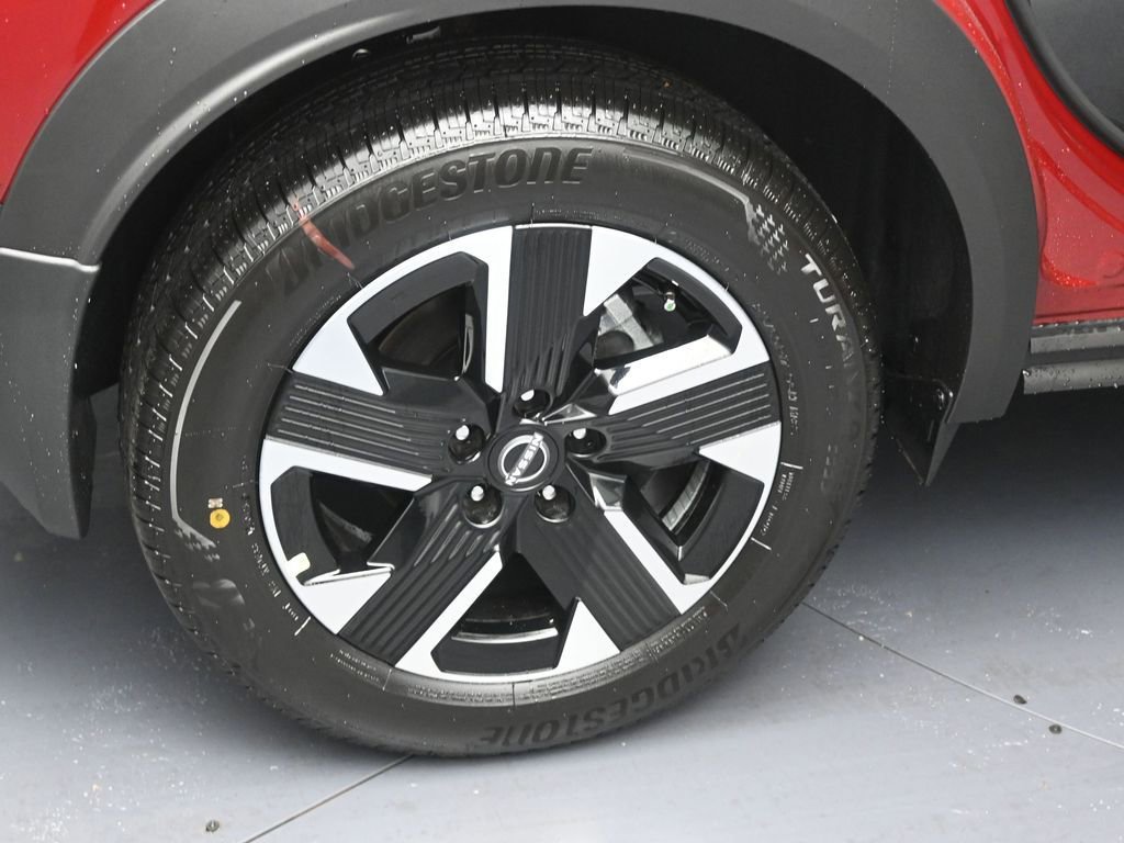 New 2026 Nissan Kicks SV w/ SV Premium Package AWD/4WD image 5