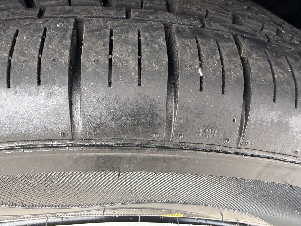 Used 2025 Nissan Sentra S image 27