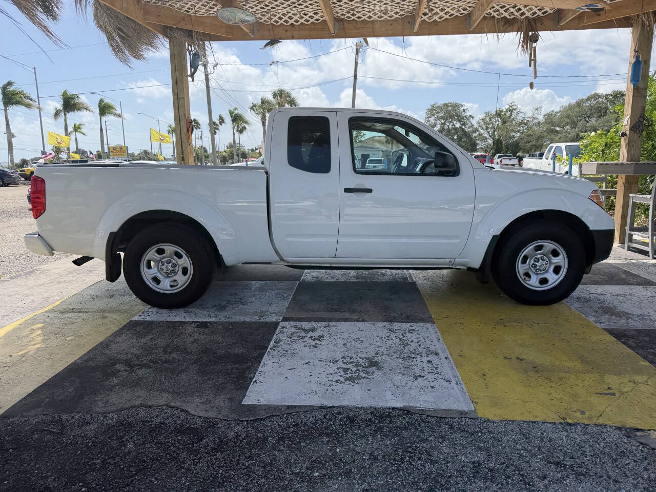 Used 2021 Nissan Frontier S RWD image 4