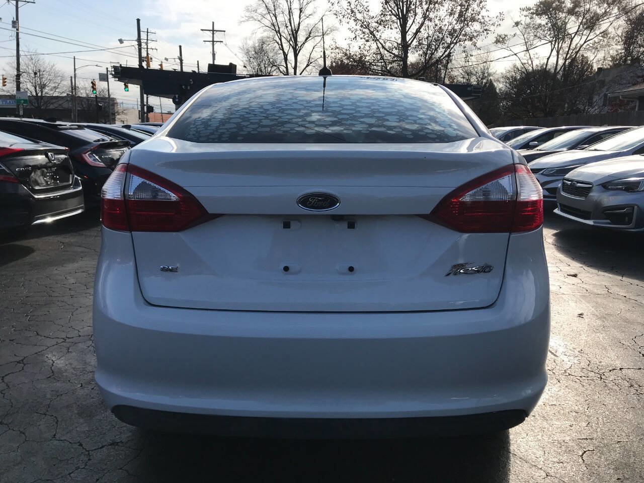 Used 2018 Ford Fiesta SE FWD image 6