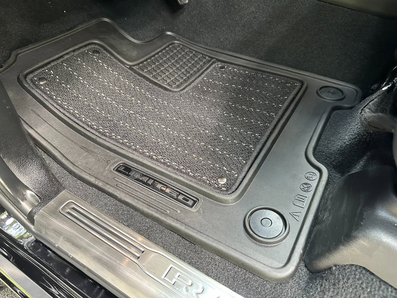 Used 2023 RAM 2500 Limited image 15