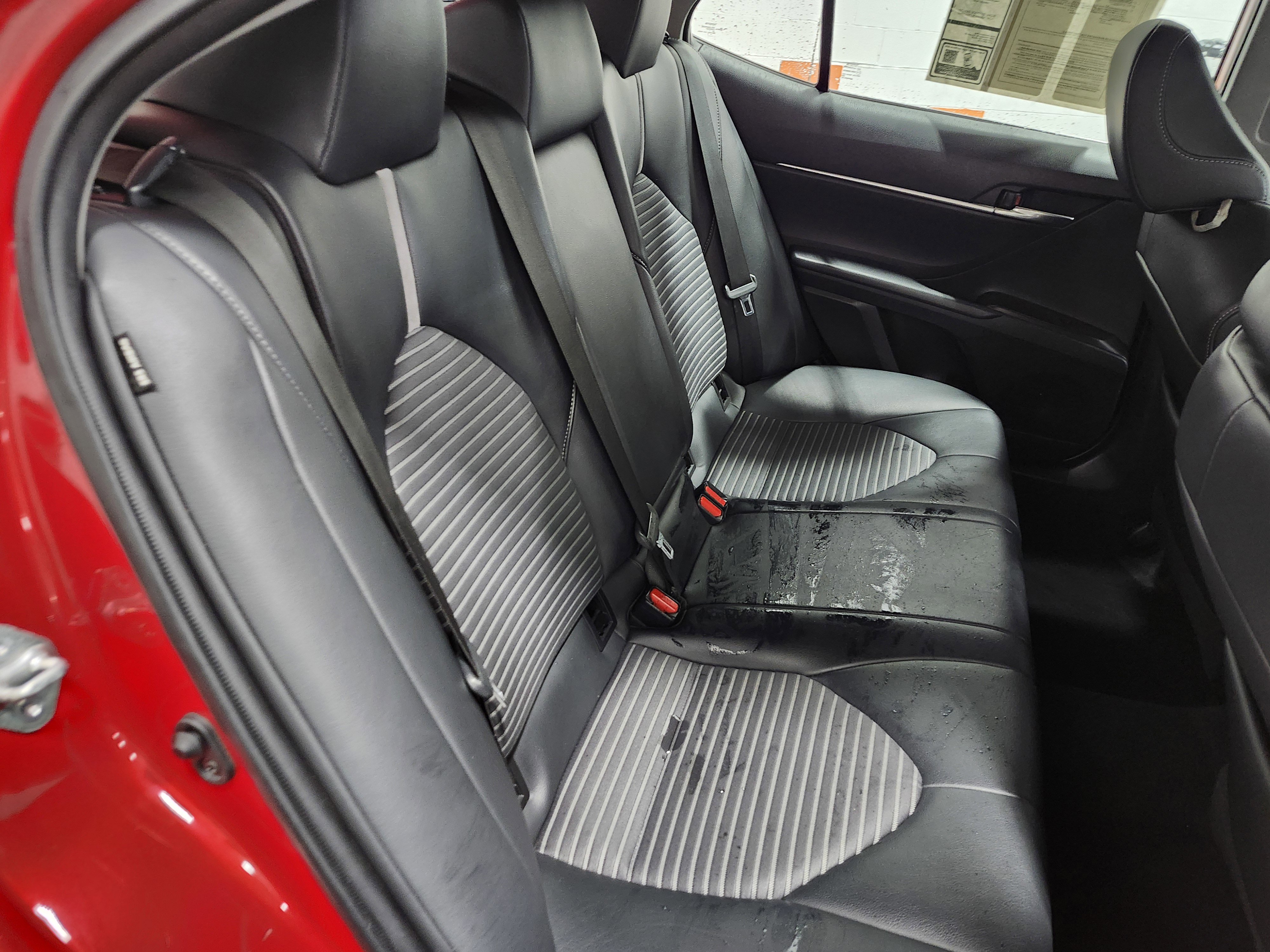 Used 2021 Toyota Camry SE image 13