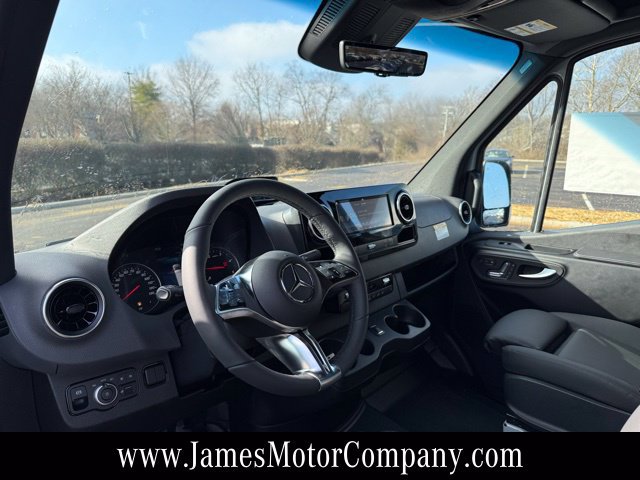 Used 2026 Mercedes-Benz Sprinter 2500 image 12